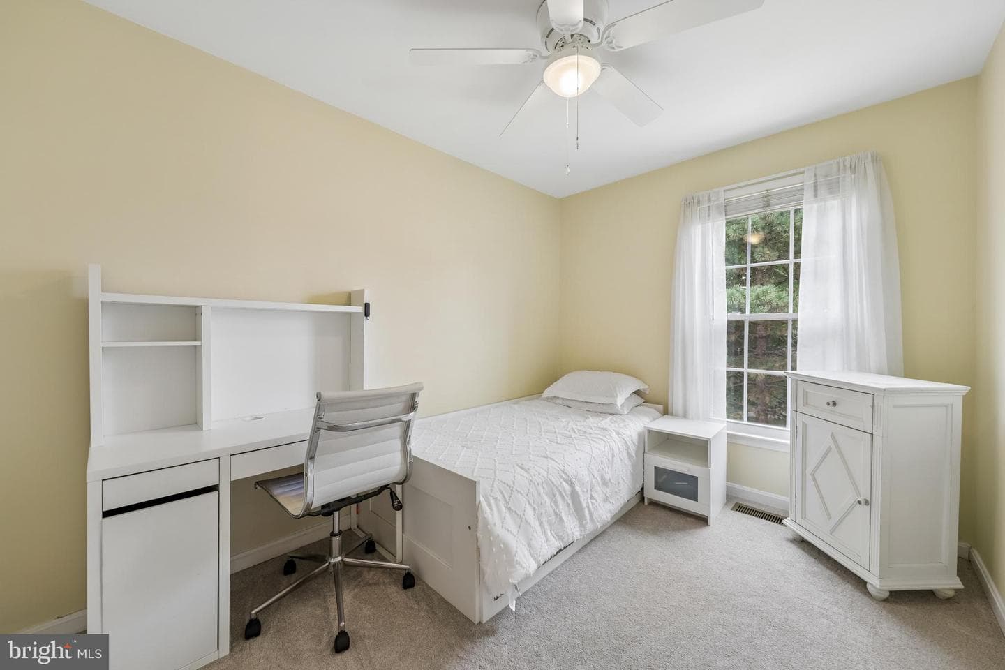 22076 Manning Square photo 24