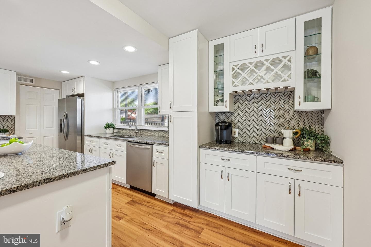 2 Beecher Place photo 16