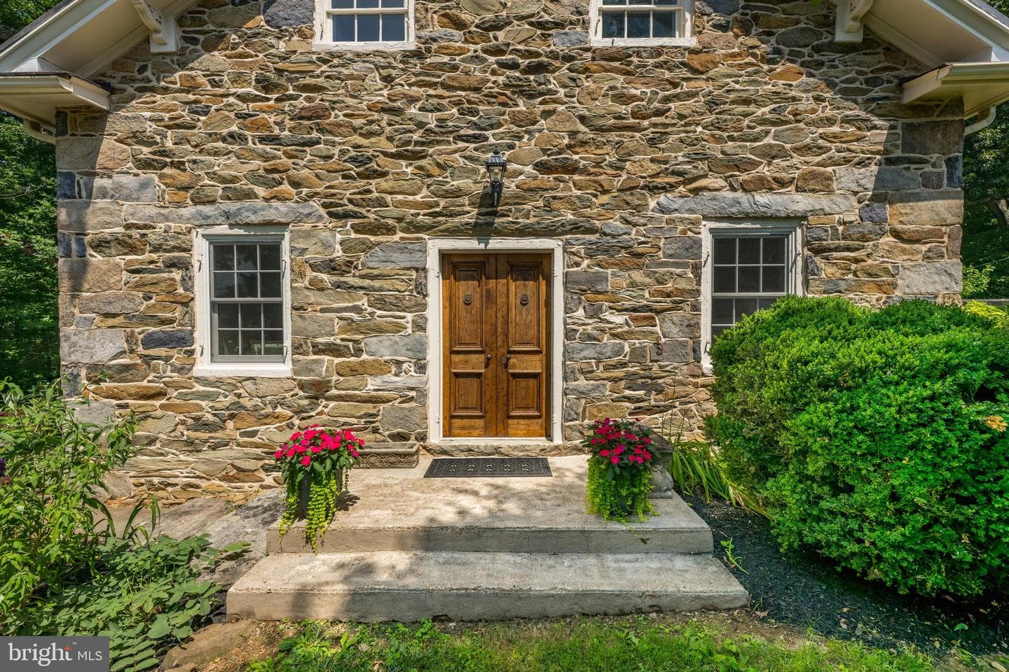 14127 Harpers Ferry Road, Hillsboro