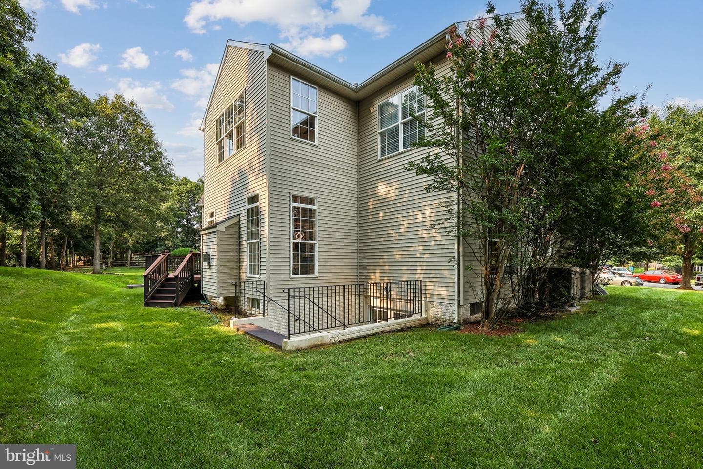 909 Sweet William Court SE photo 36