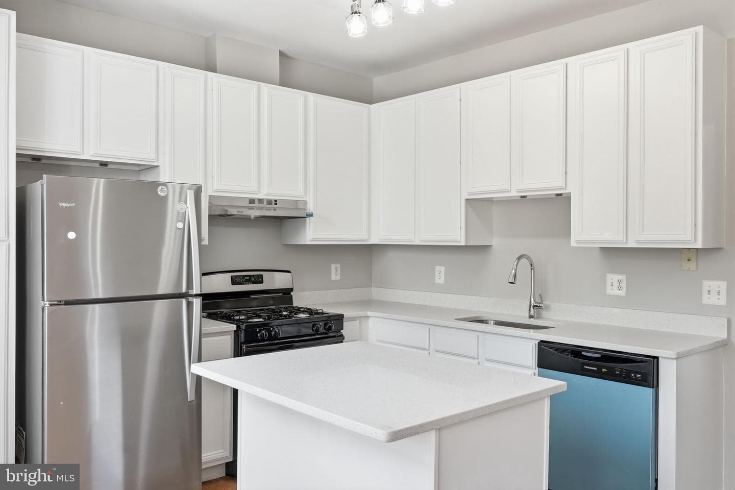 45526 Lake Haven Terrace photo 17
