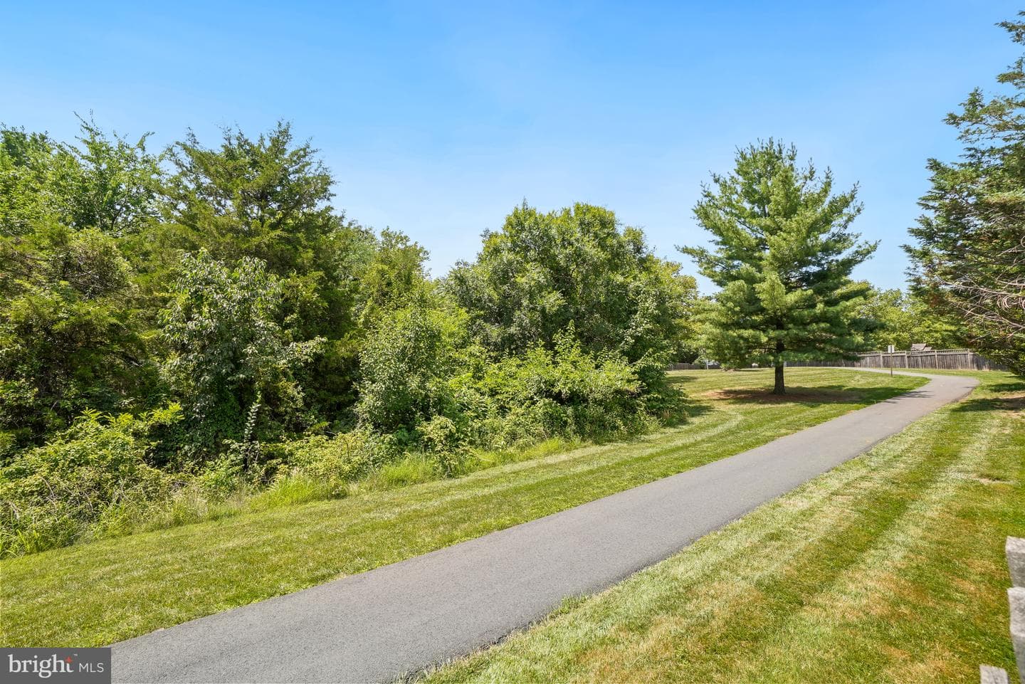 801 Santmyer Drive SE photo 48