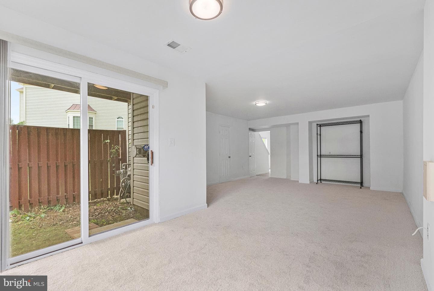 44177 Paget Terrace photo 36