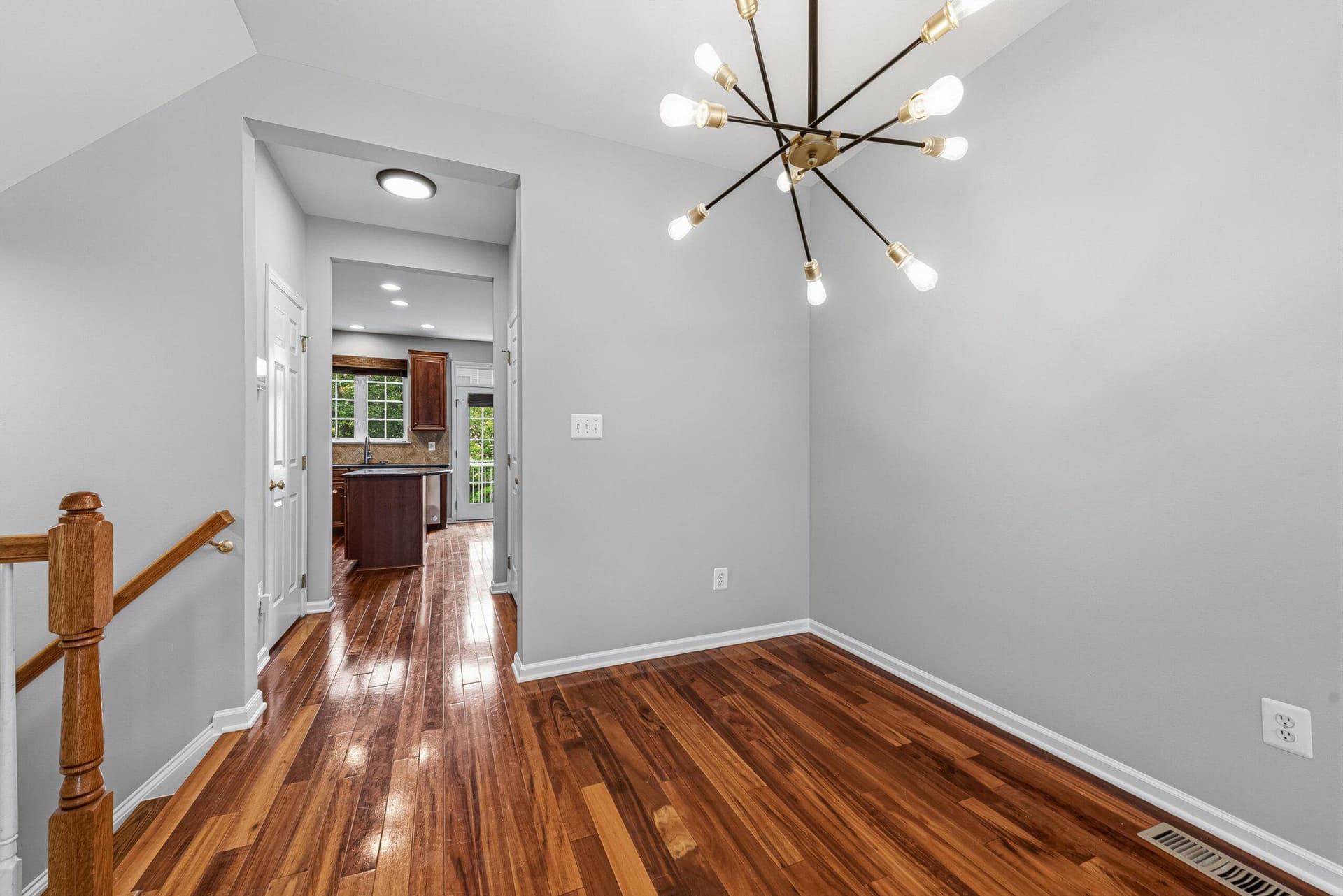 25033 Justice Drive photo 10