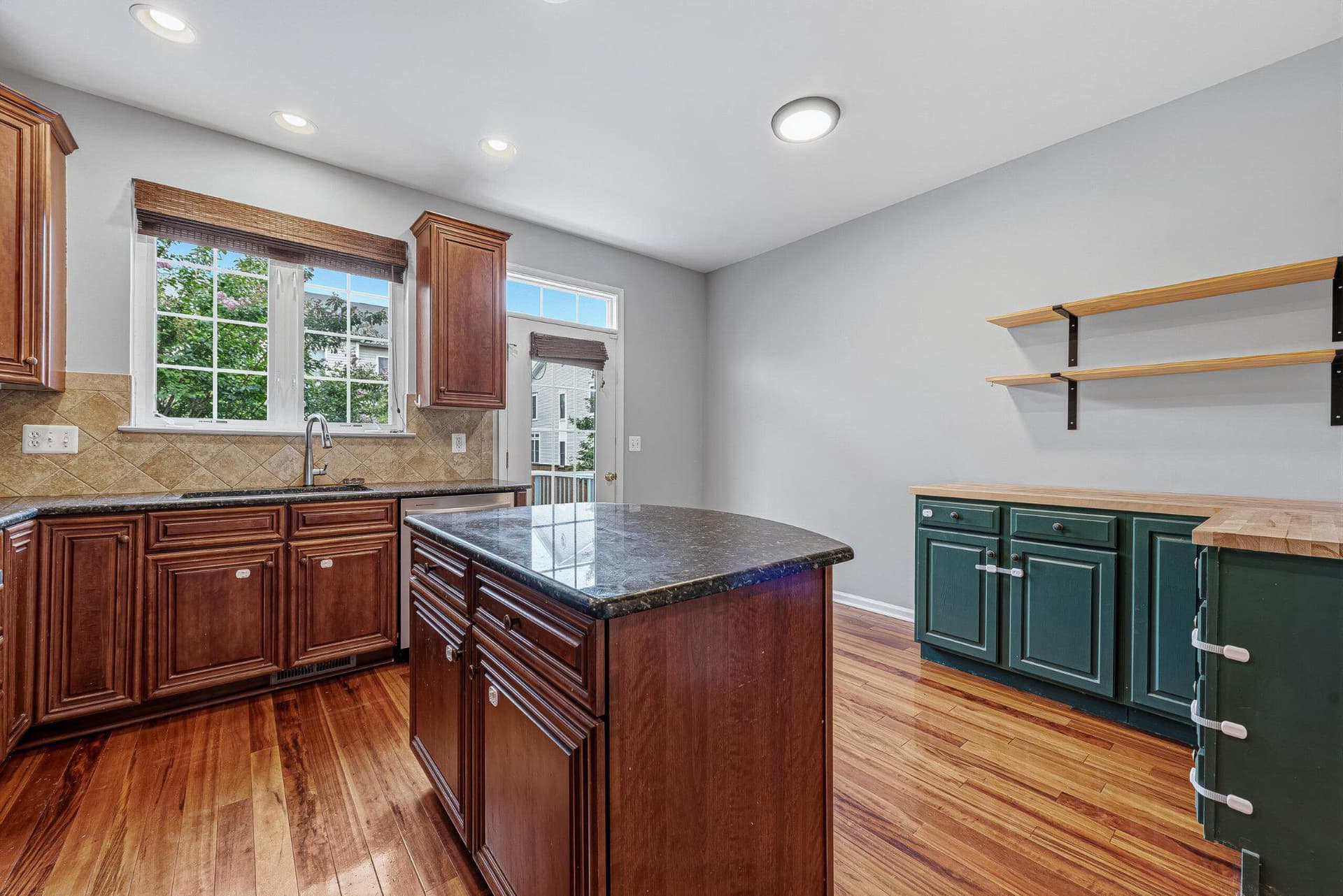 25033 Justice Drive photo 15
