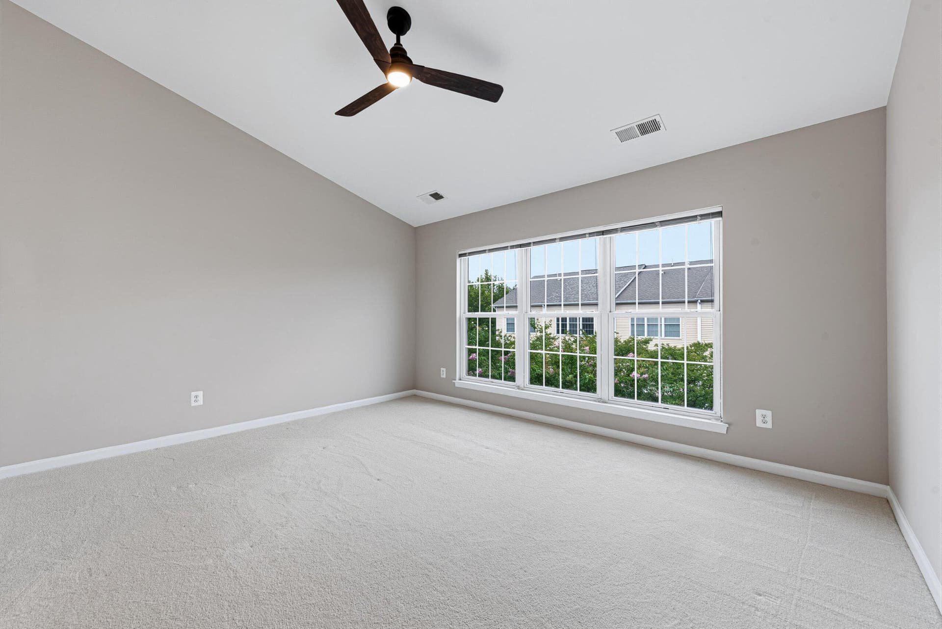 25033 Justice Drive photo 20