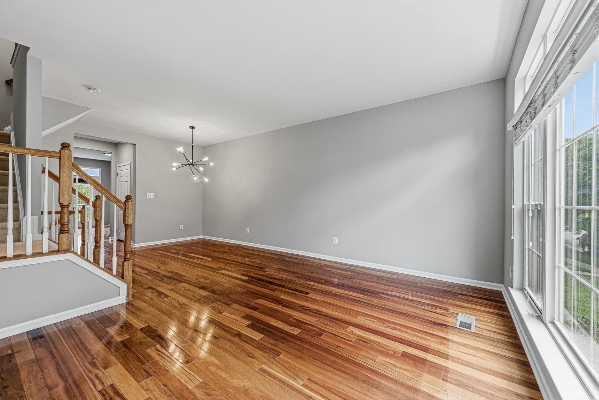 25033 Justice Drive photo 8