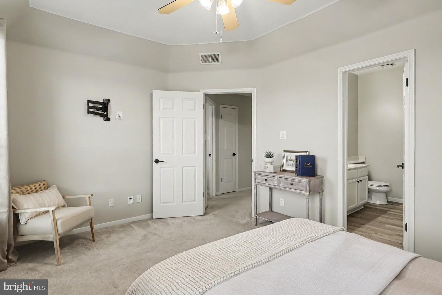 676 Gateway Drive SE #812 photo 12