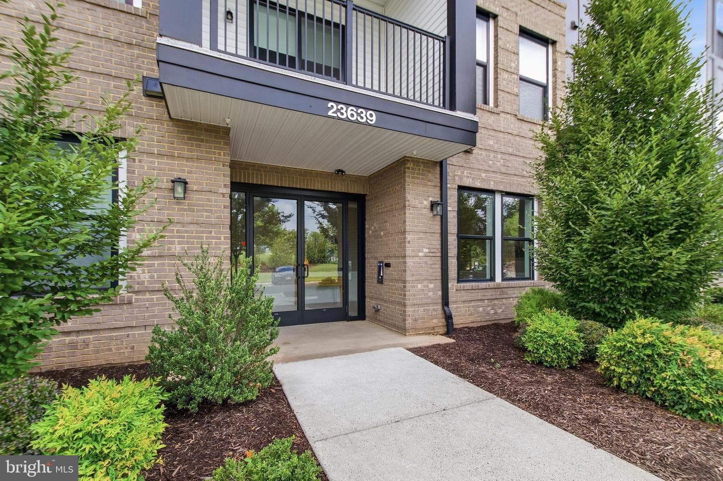23639 Golden Embers Square #302, Ashburn
