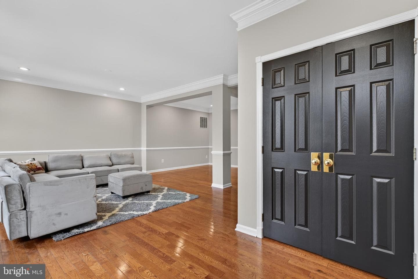 22540 Airmont Woods Terrace photo 4