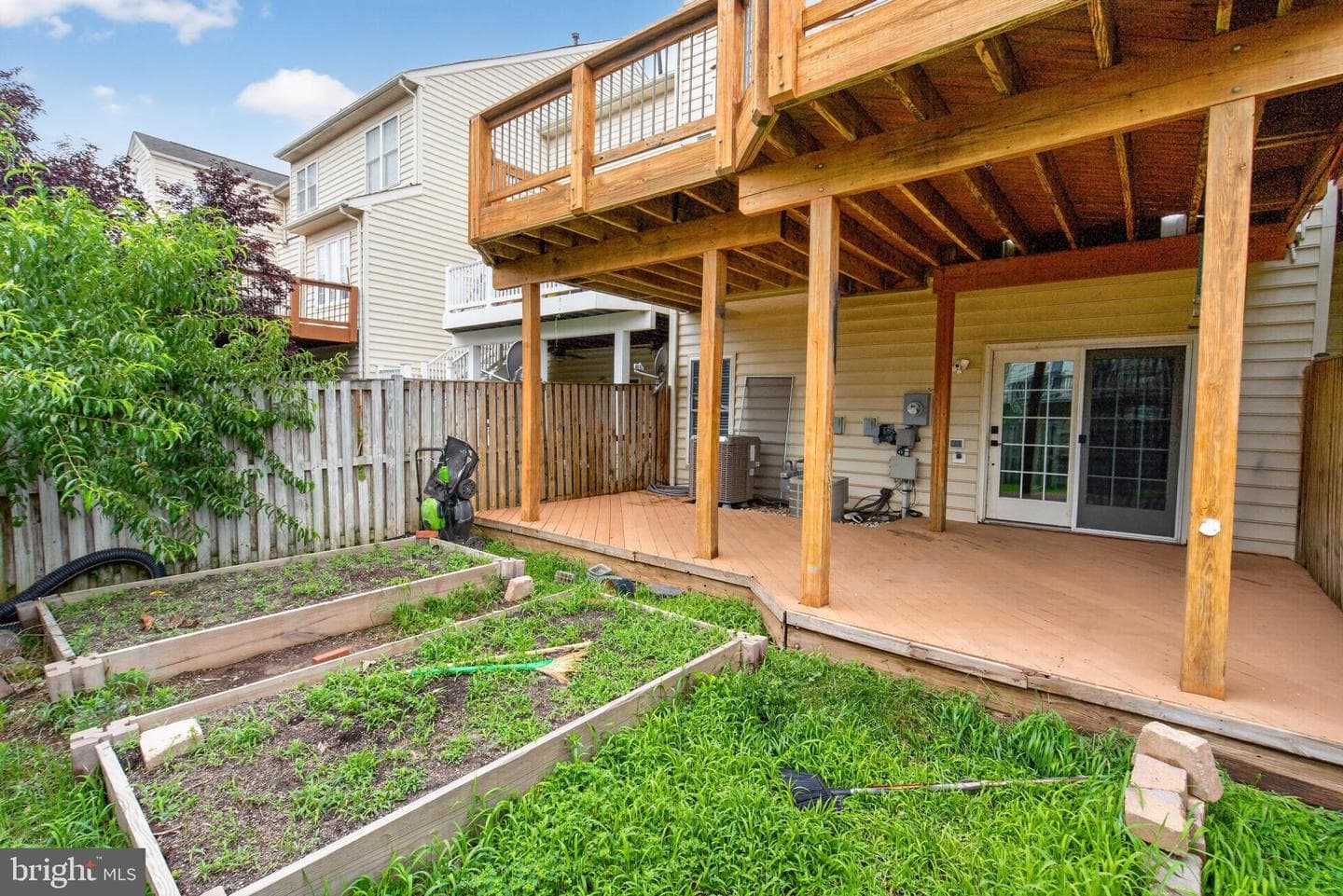 22540 Airmont Woods Terrace photo 44