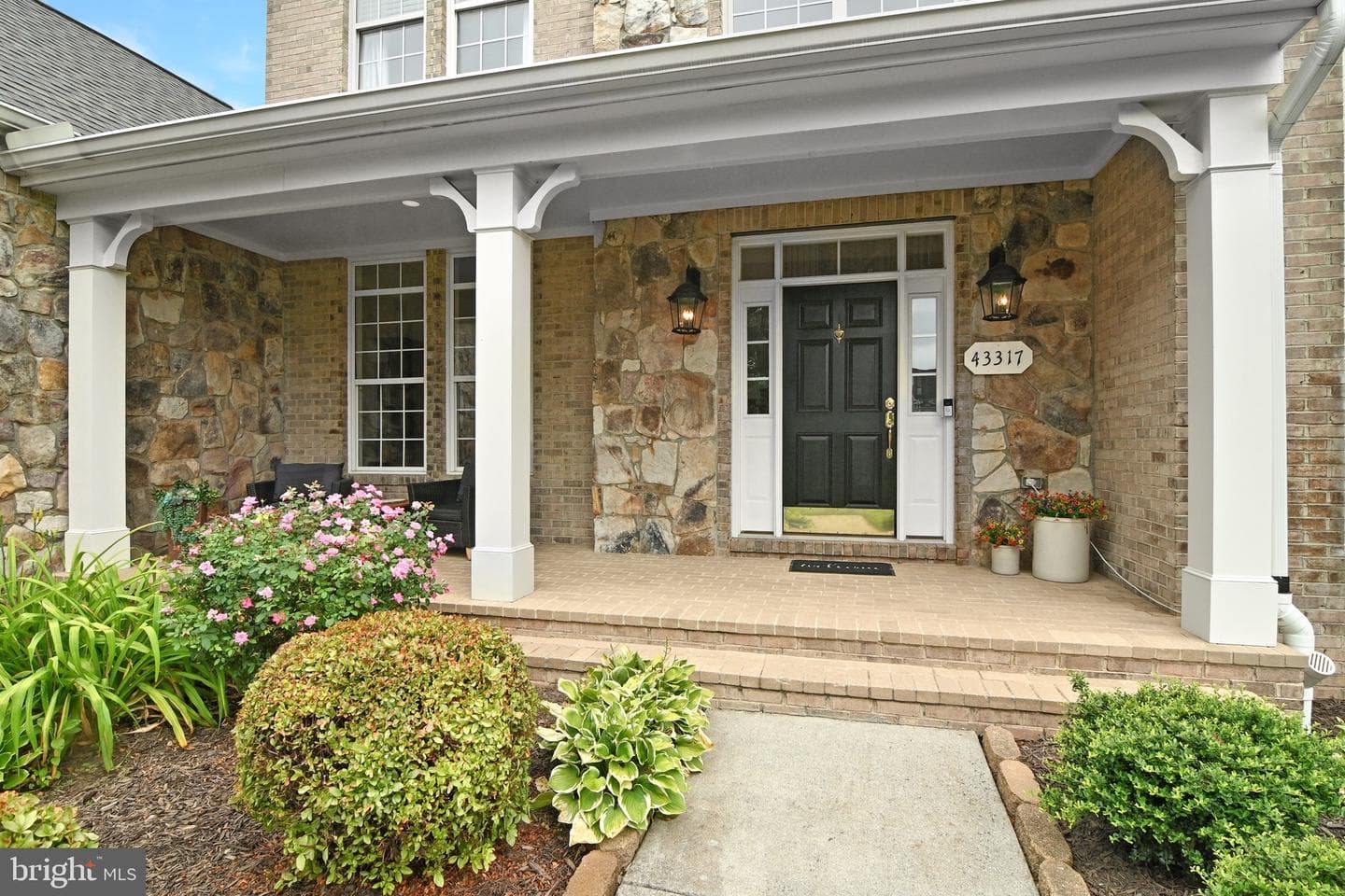 43317 Cedar Pond Place photo 5