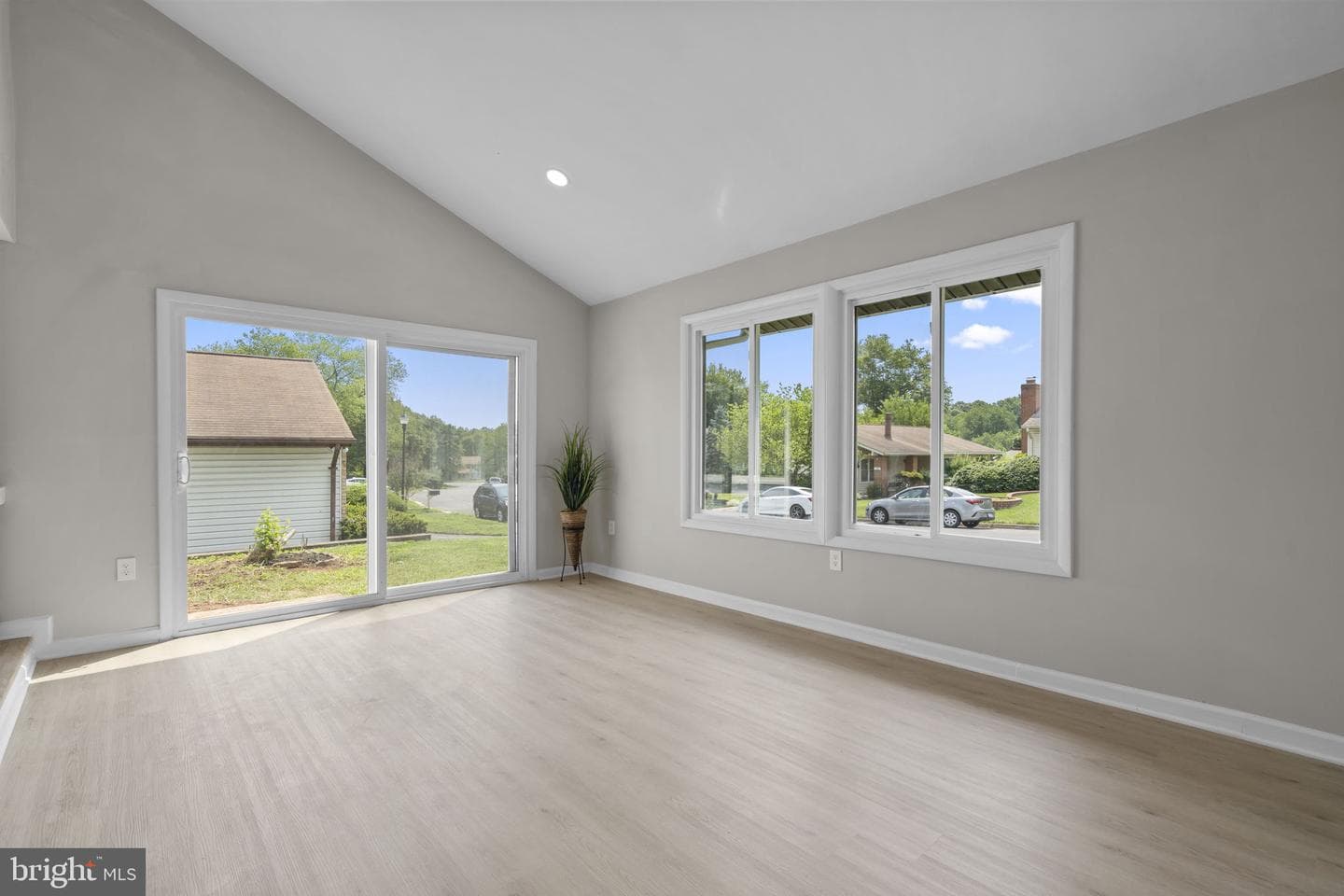 13 Wrightwood Place photo 8