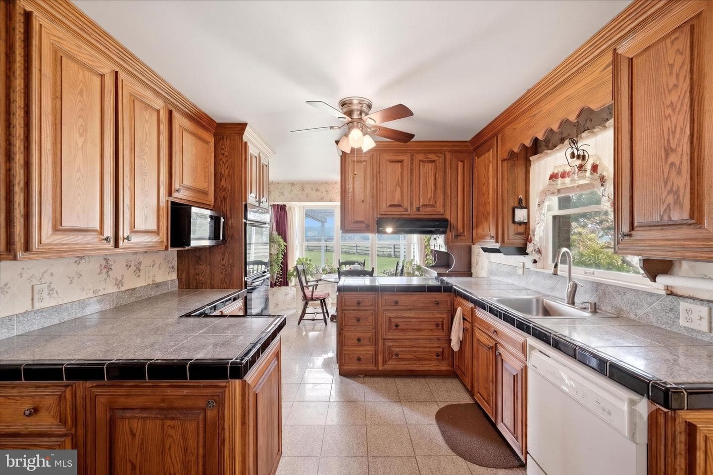 38855 Shoemaker Lane photo 8