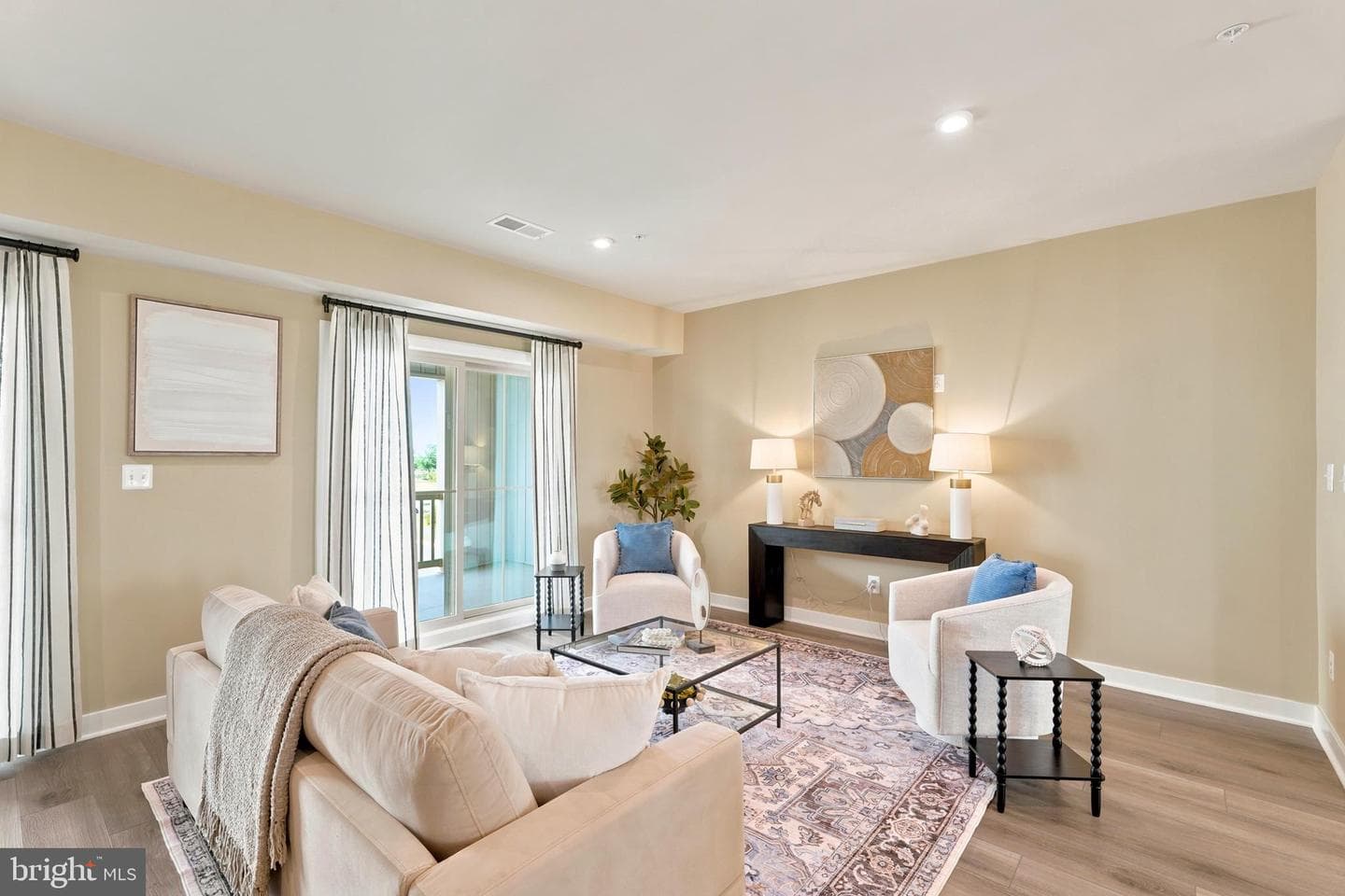 24274 Thurso Square photo 28