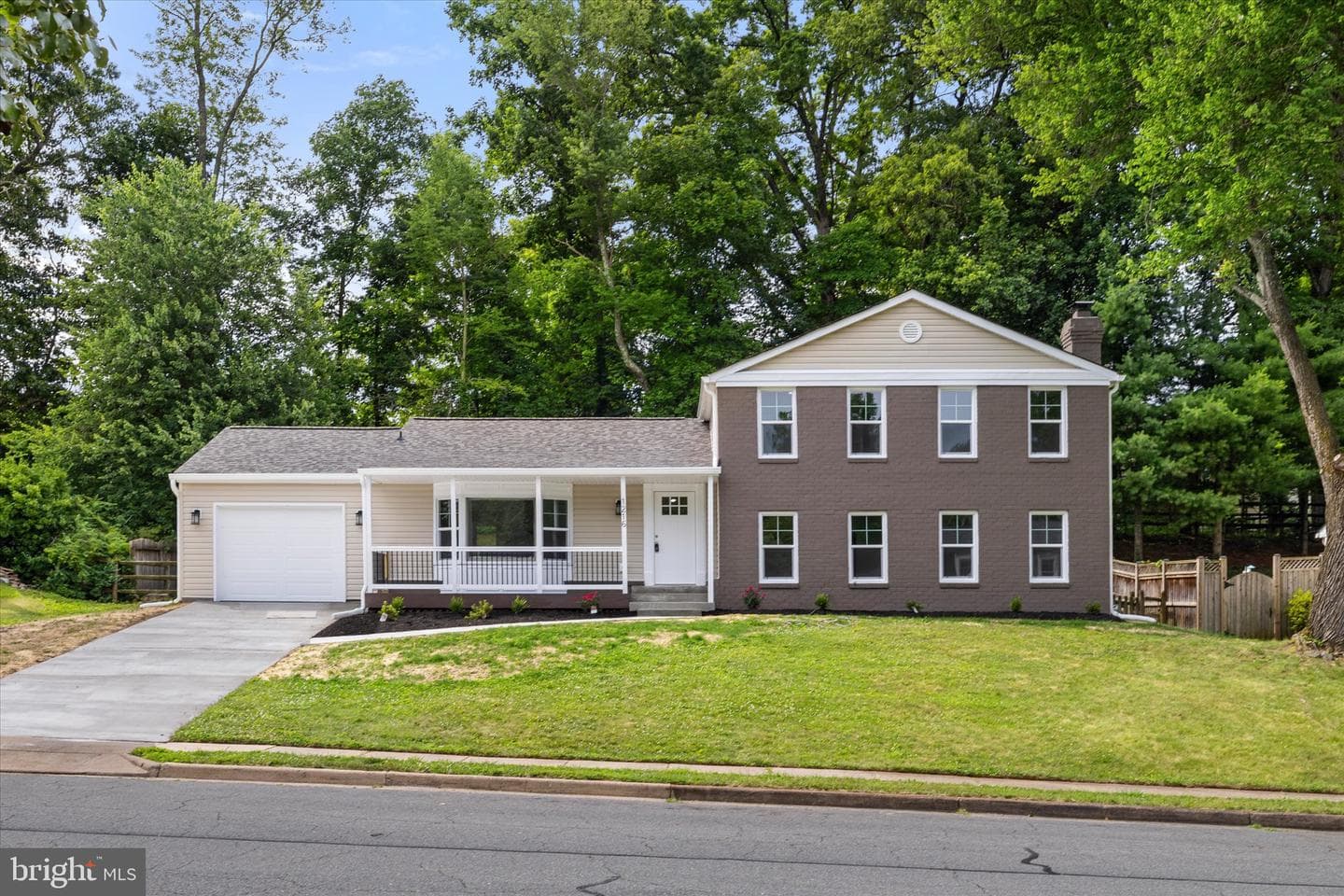 1216 Bradfield Drive SW, Leesburg