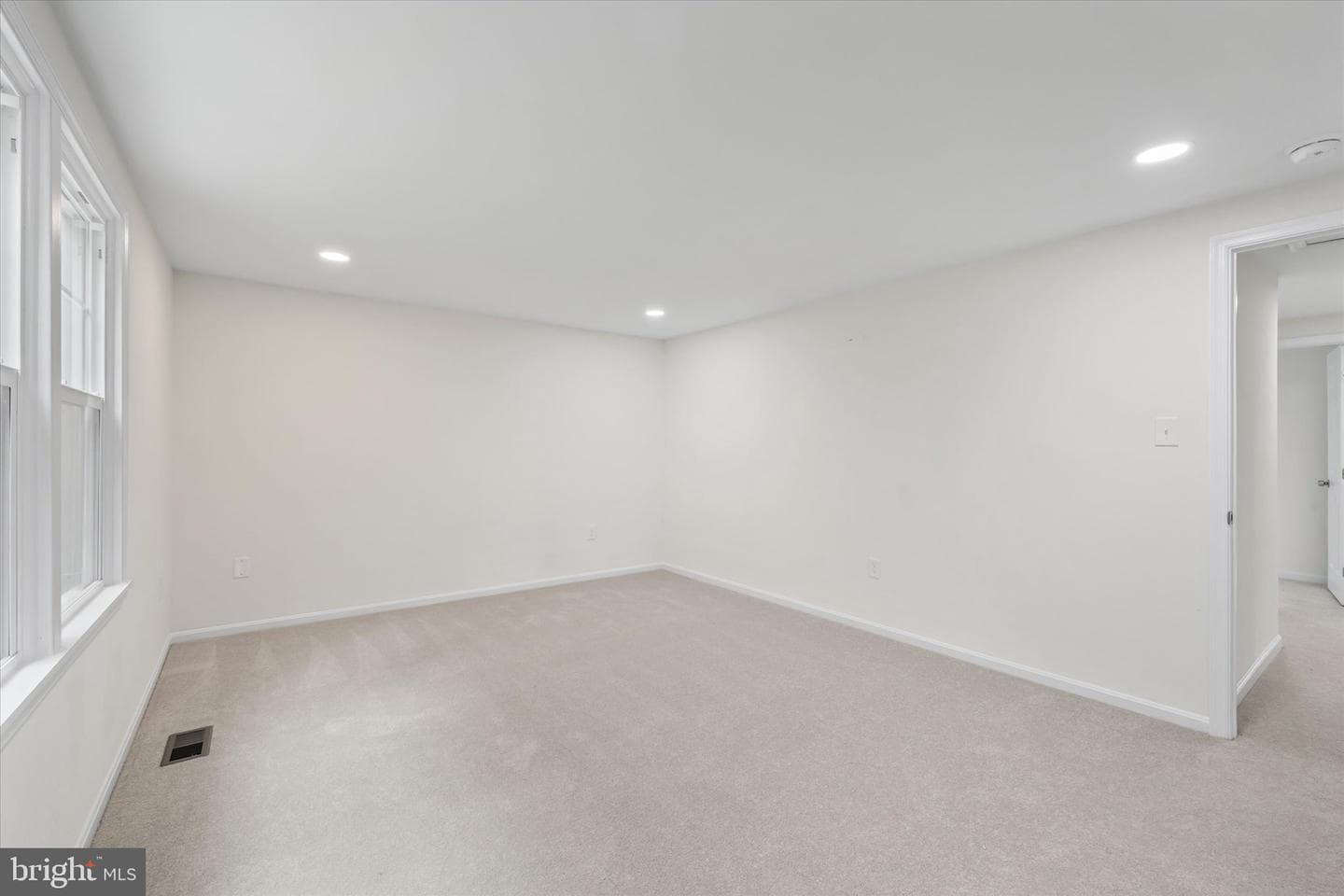 1216 Bradfield Drive SW photo 25