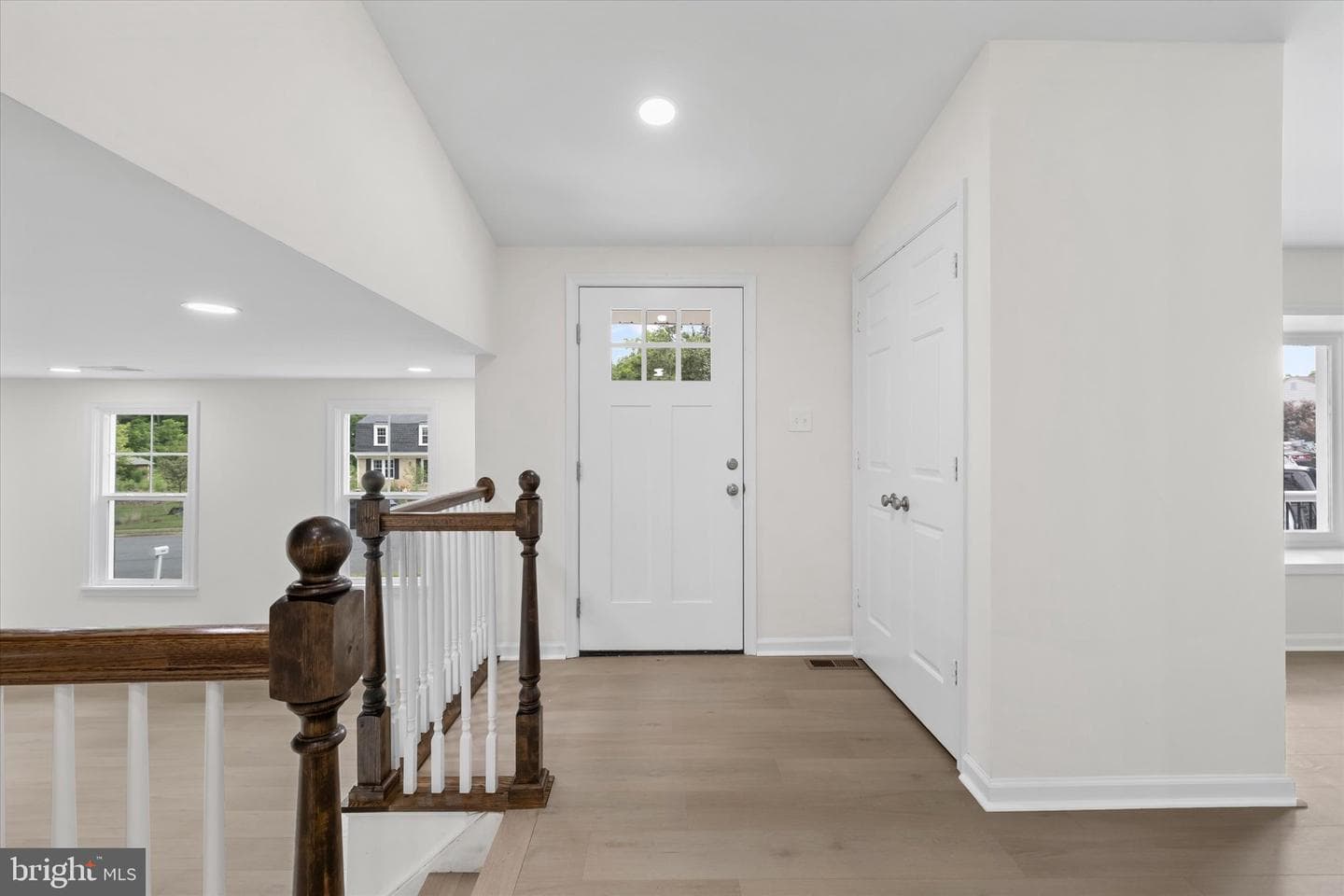 1216 Bradfield Drive SW photo 5