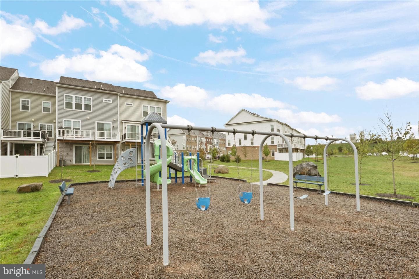 20925 Houseman Terrace photo 8