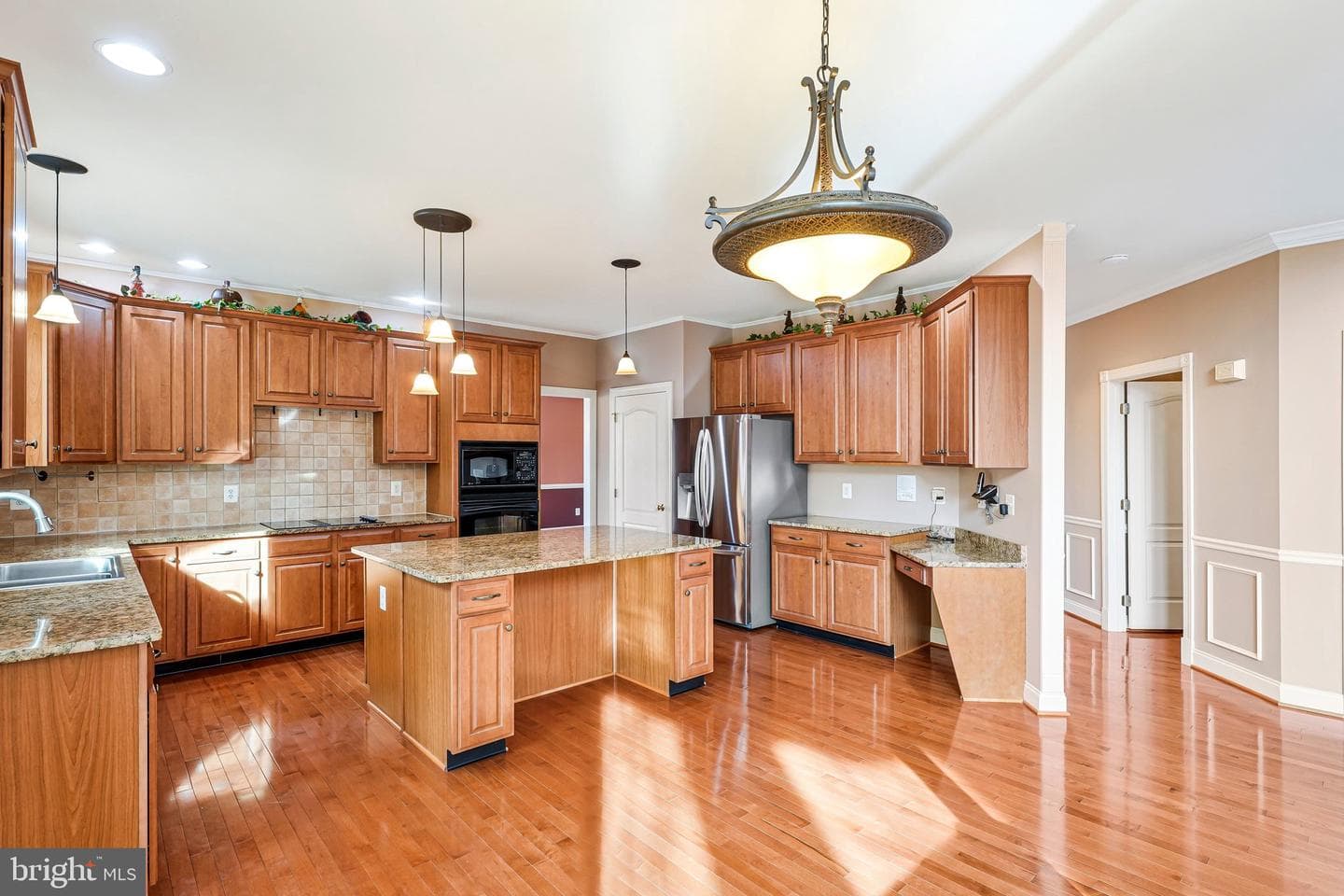 17485 White Gate Place photo 16