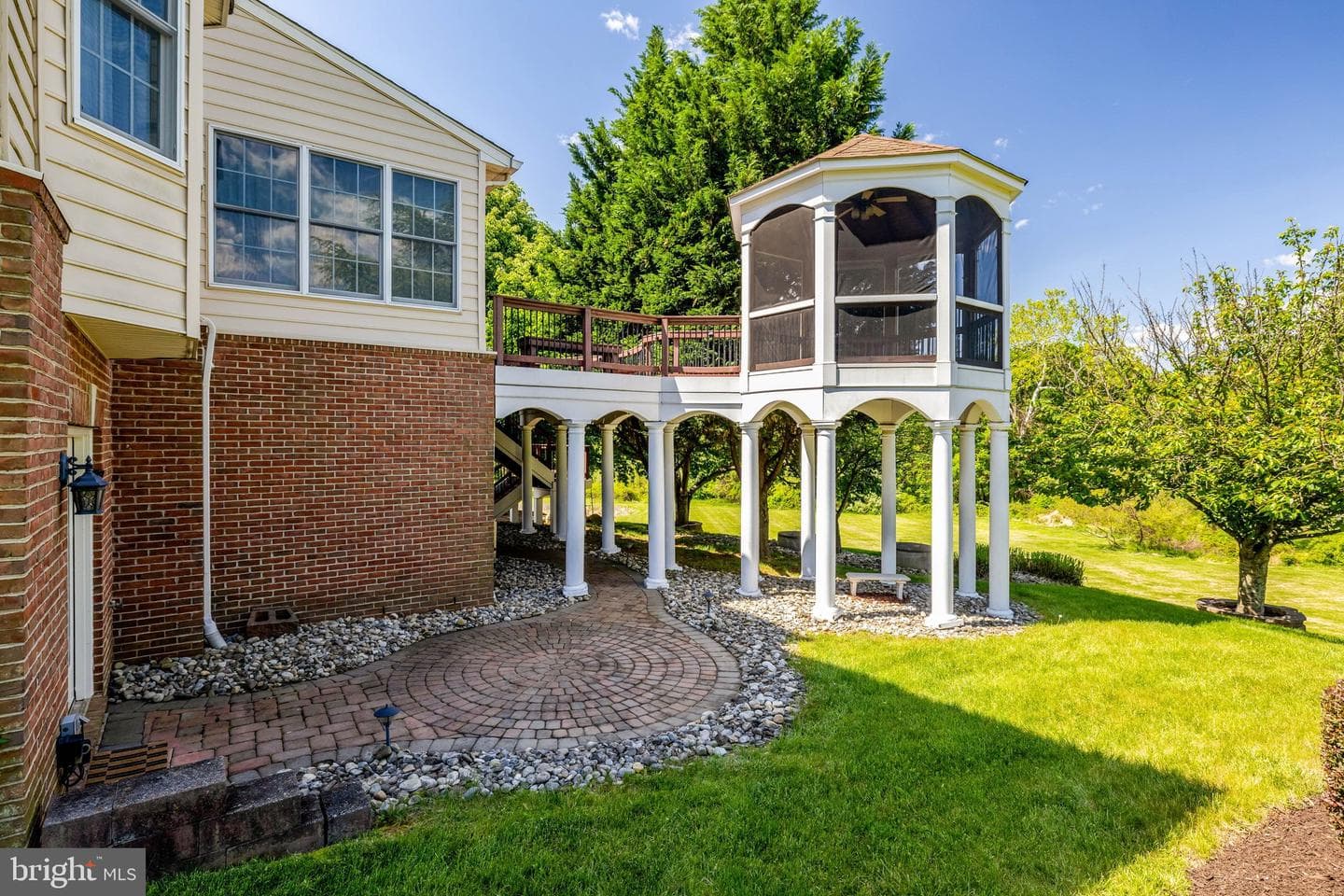 17485 White Gate Place photo 22