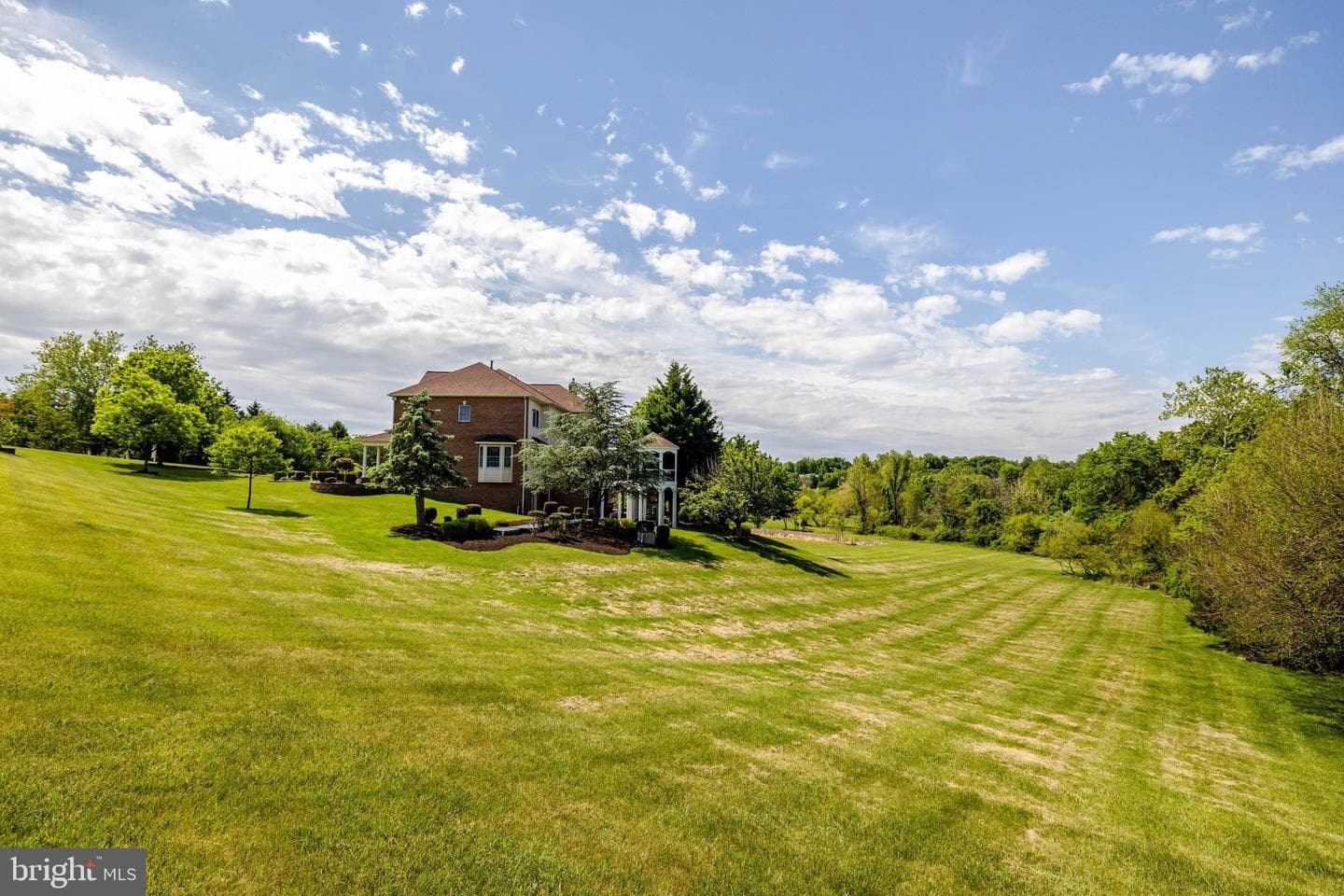 17485 White Gate Place photo 47
