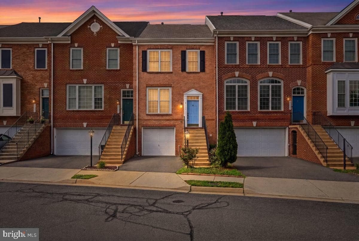 21753 Ladyslipper Square, Ashburn
