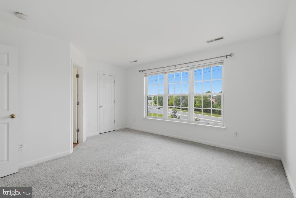 21753 Ladyslipper Square photo 14
