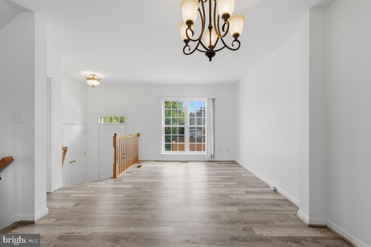 21753 Ladyslipper Square photo 6