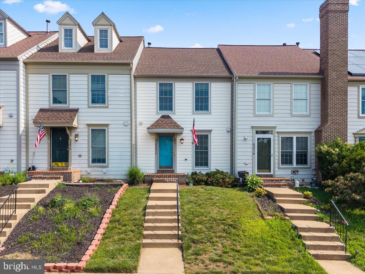 43976 Kitts Hill Terrace, Ashburn