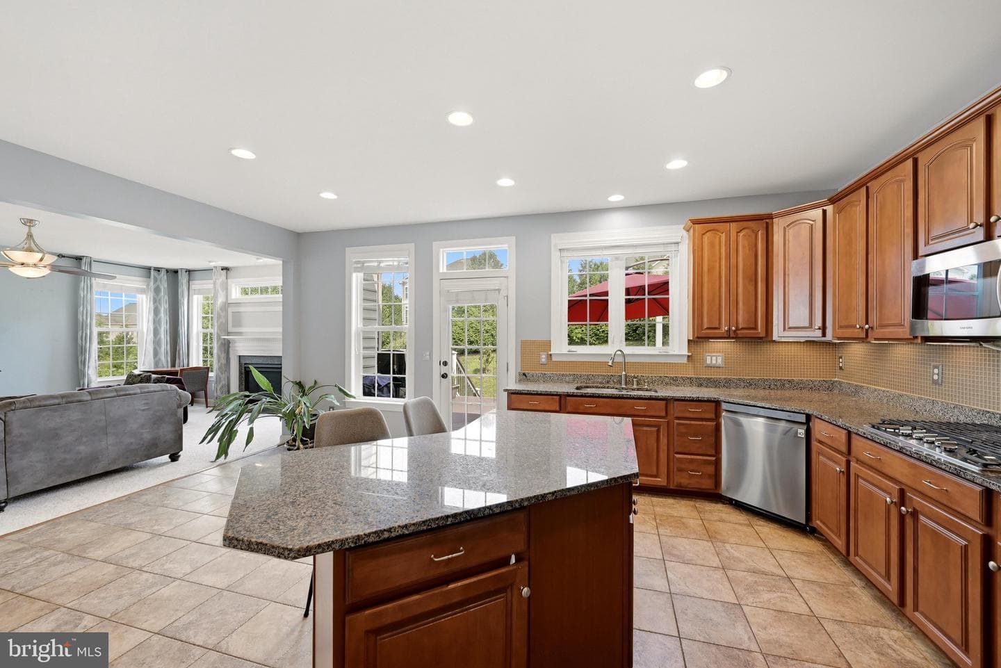 21054 Hooded Crow Drive photo 31