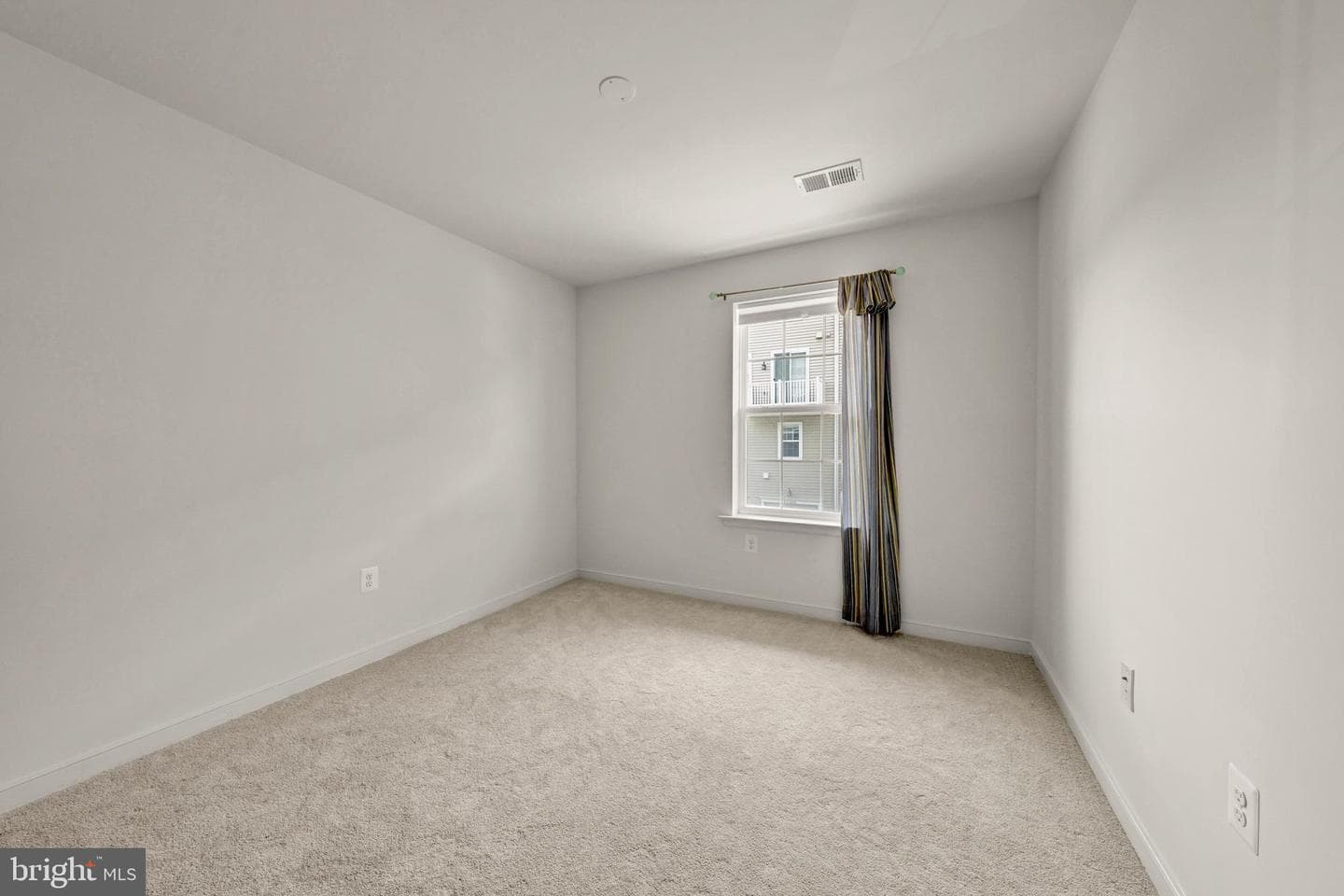 44100 Vaira Terrace photo 25