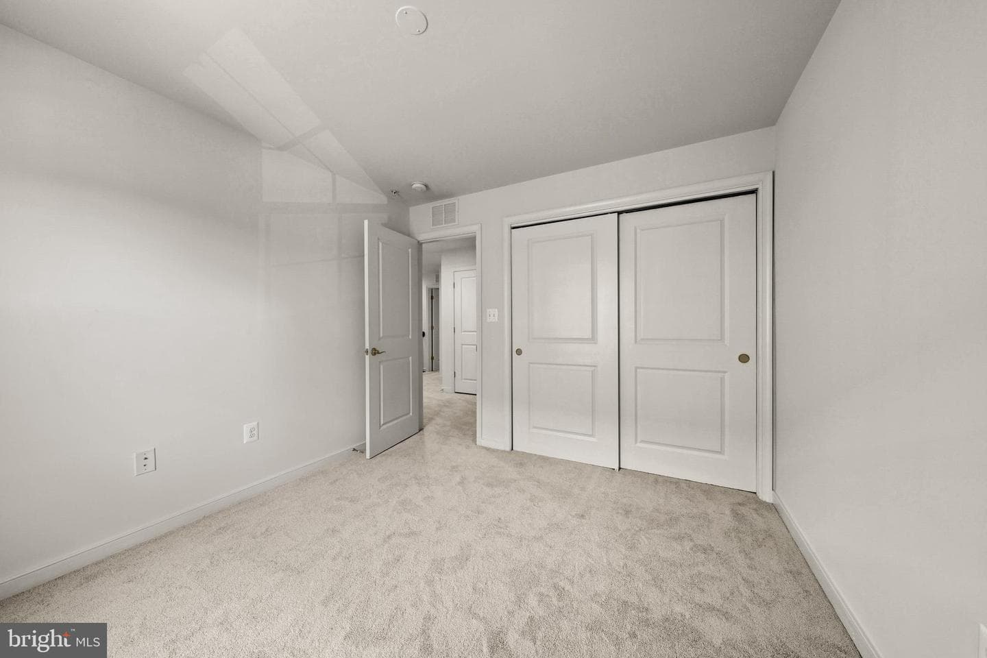44100 Vaira Terrace photo 26