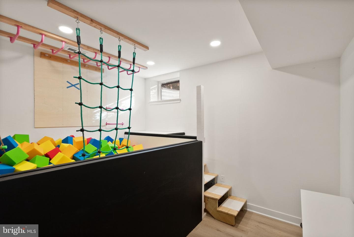 39391 Saddleridge Lane photo 44