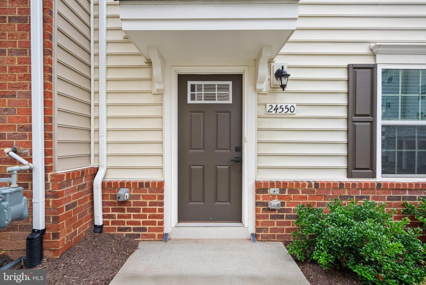 24550 Pommel Terrace, Sterling