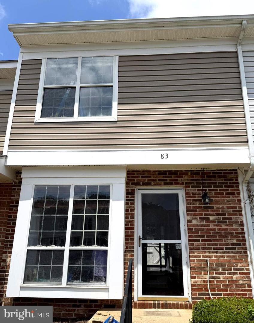83 Sudbury Square, Sterling