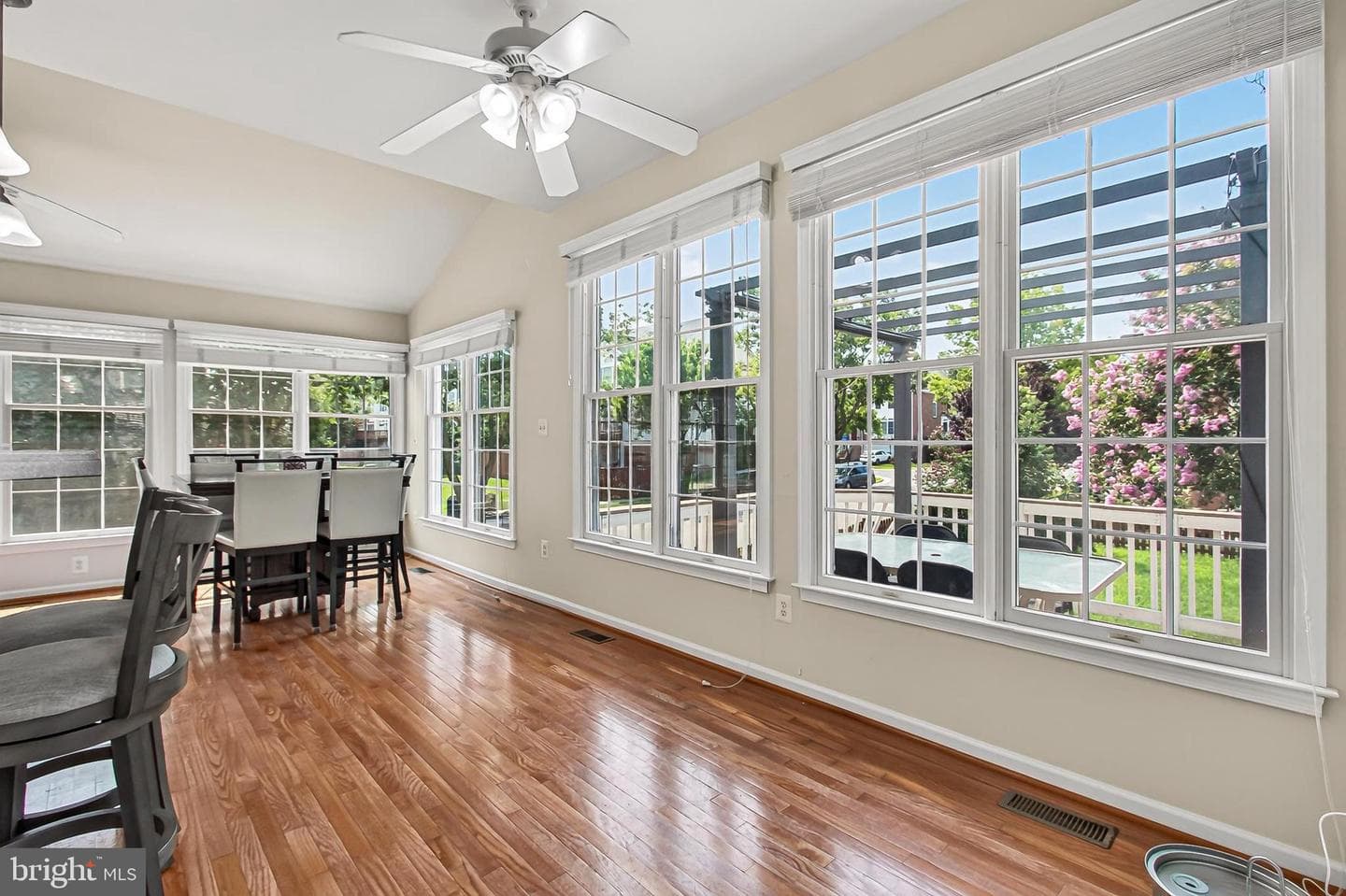 42655 Harris Street photo 22