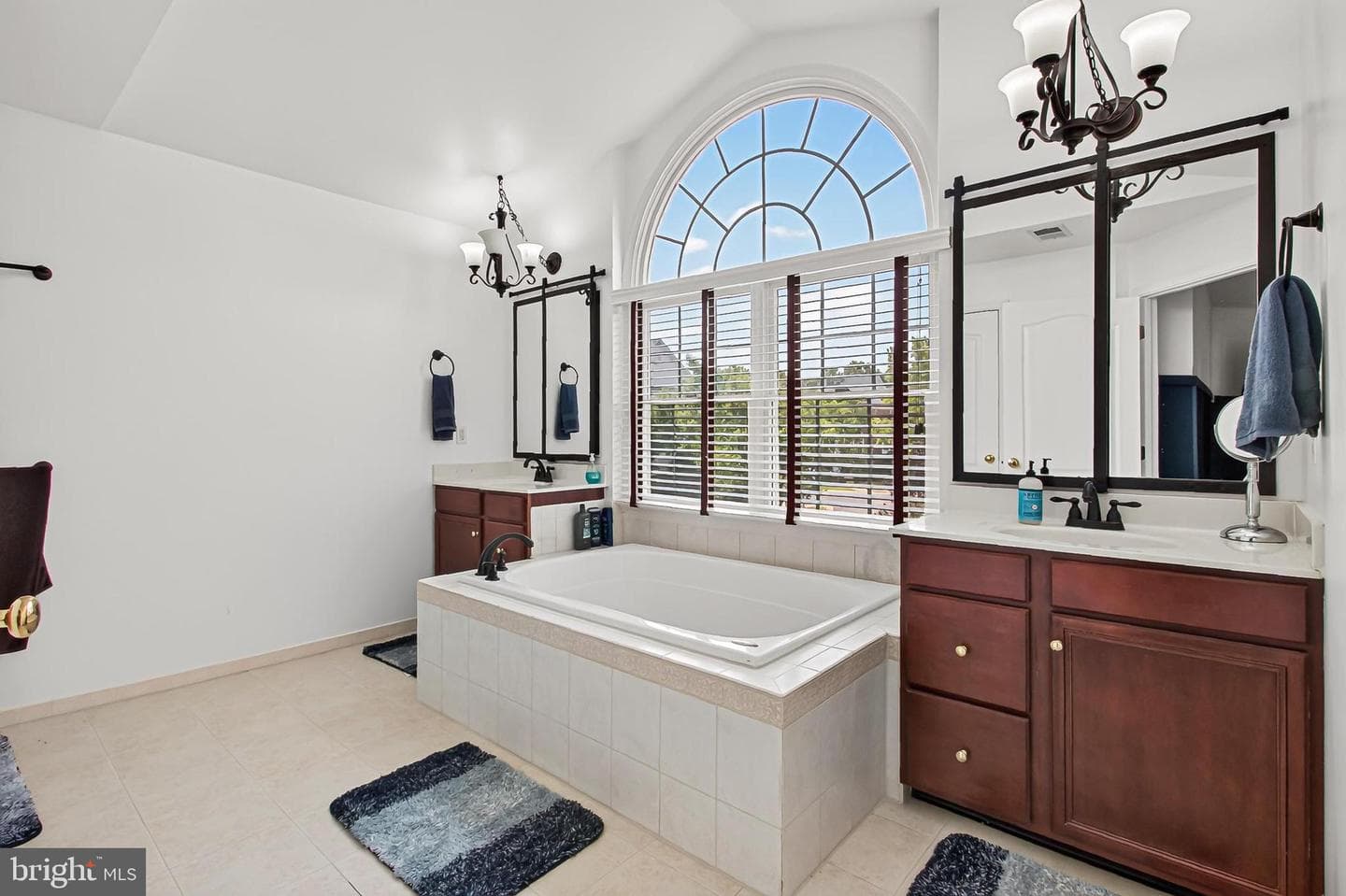 42655 Harris Street photo 33
