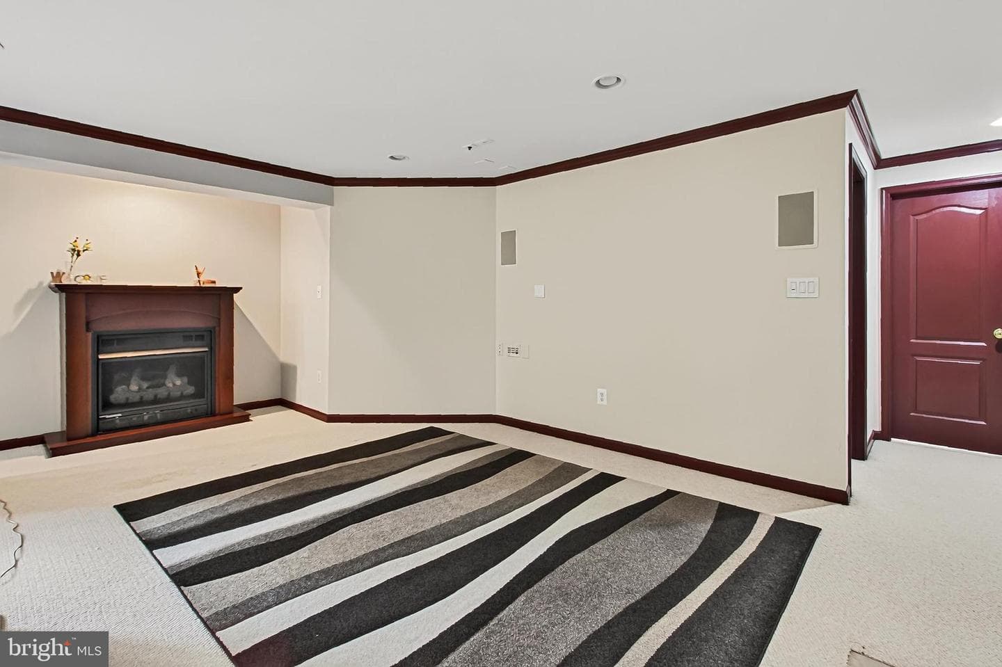 42655 Harris Street photo 46