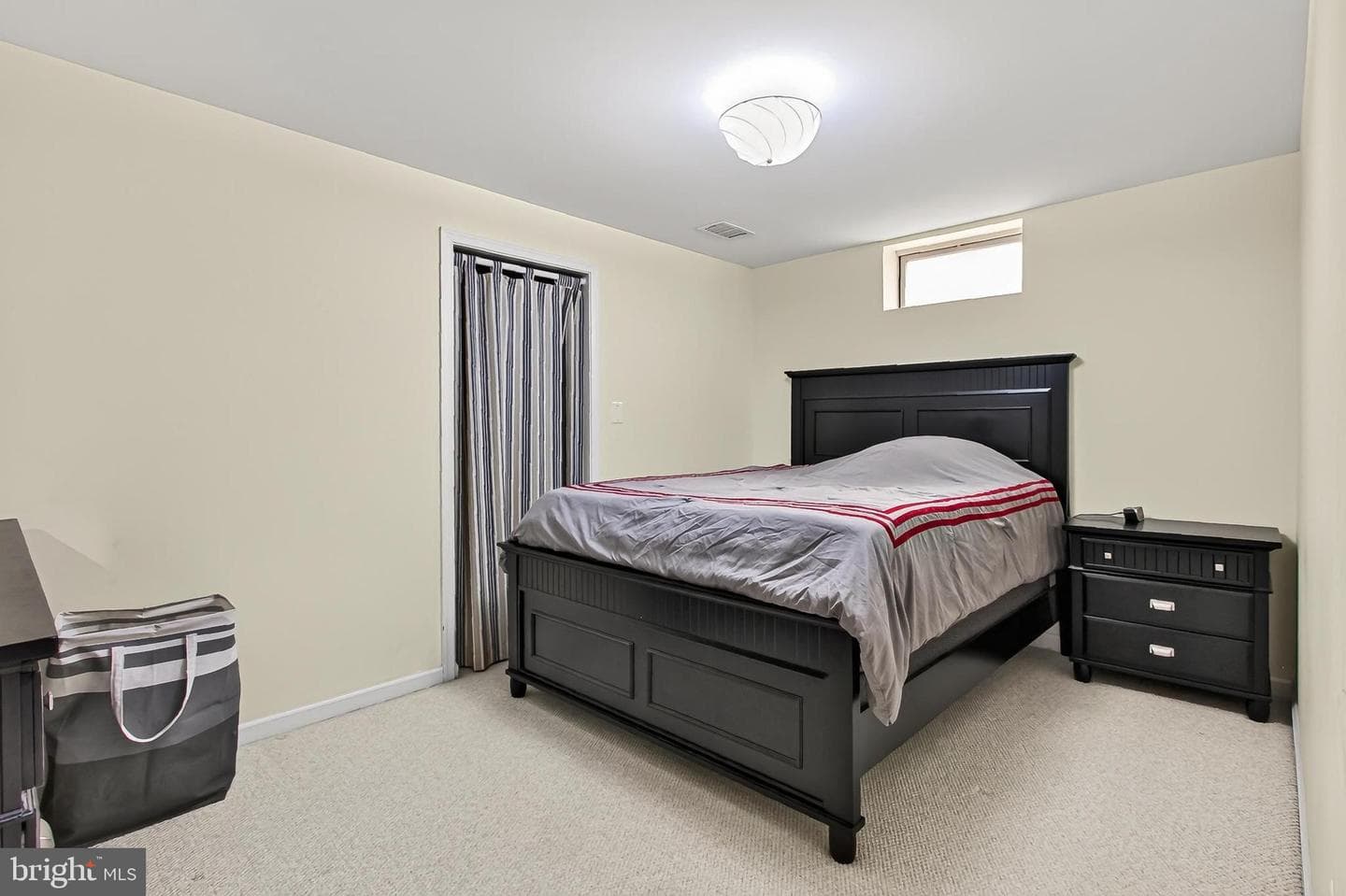 42655 Harris Street photo 47