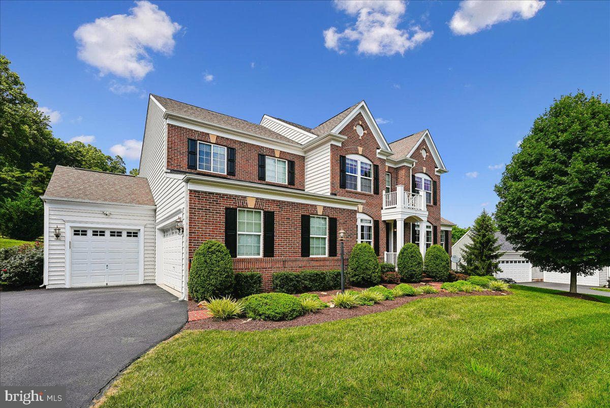 16119 Turning Leaf Lane photo 3