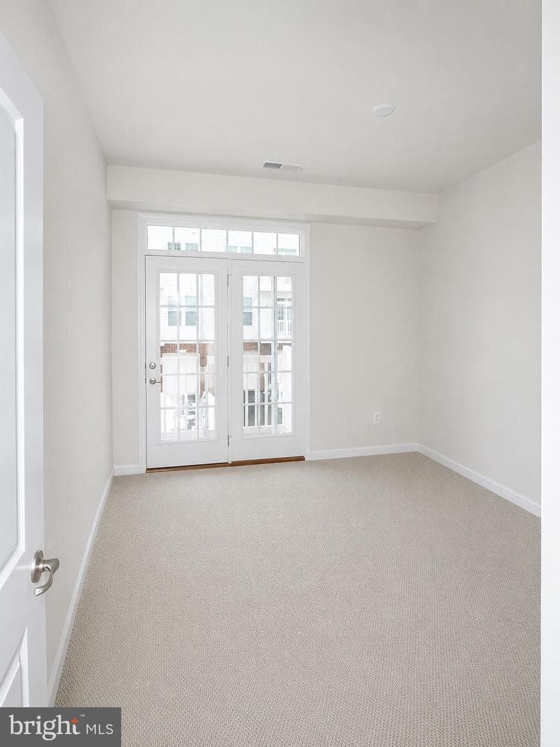 21689 Charity Terrace photo 10