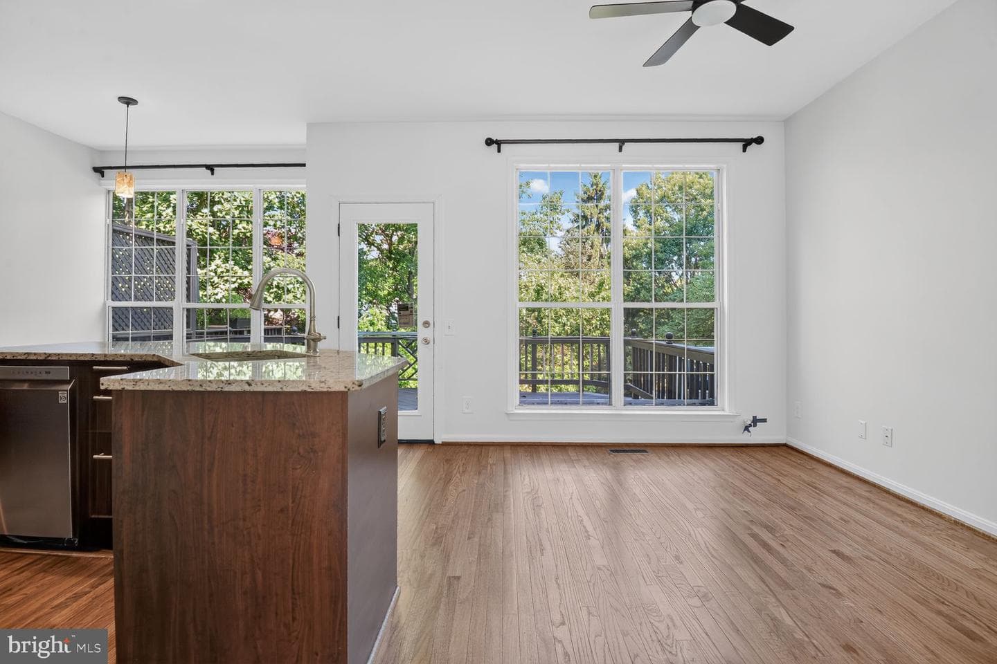 47720 Sandbank Square photo 10