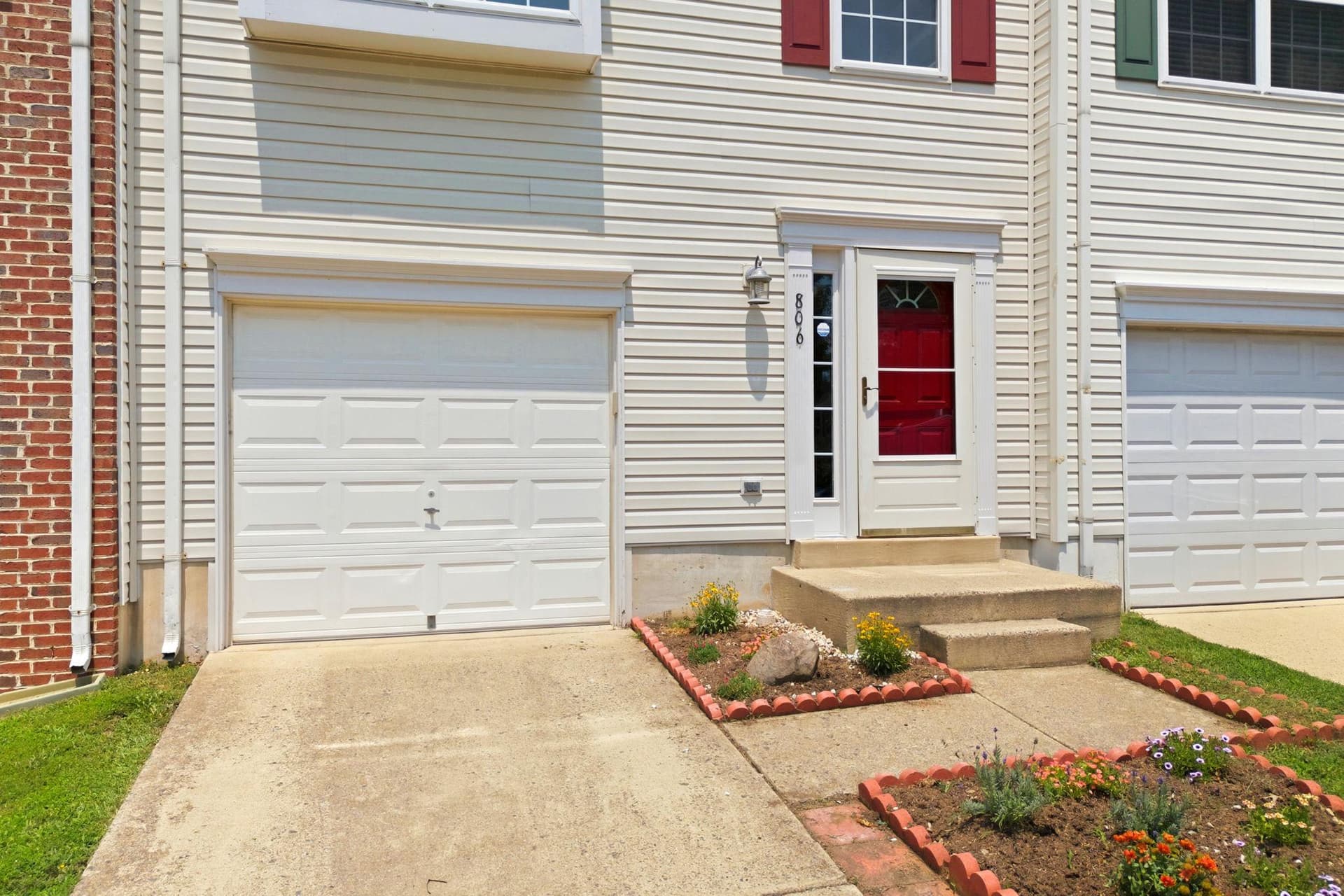 806 E Vanderbilt Terrace SE photo 4