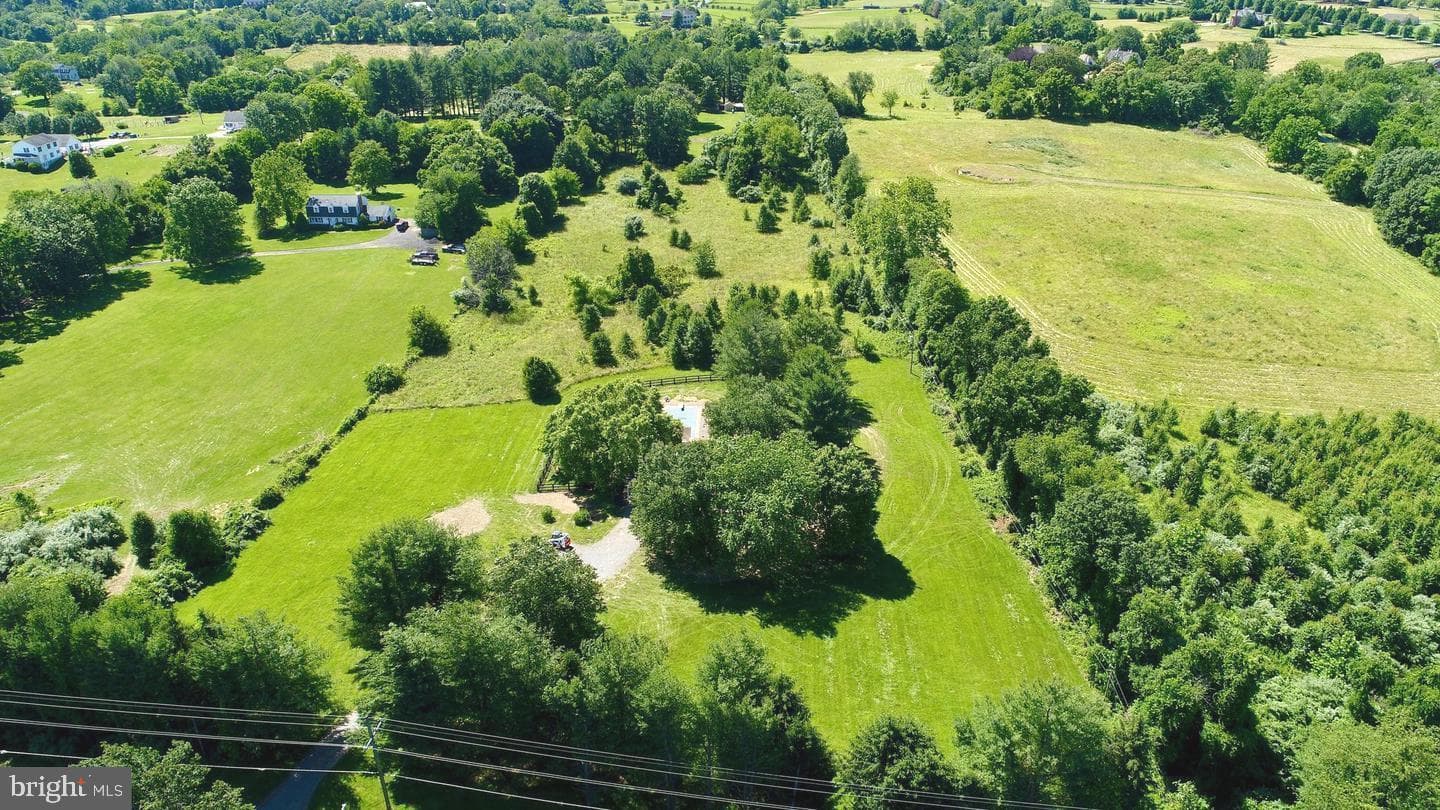 16119 Hampton Road photo 32
