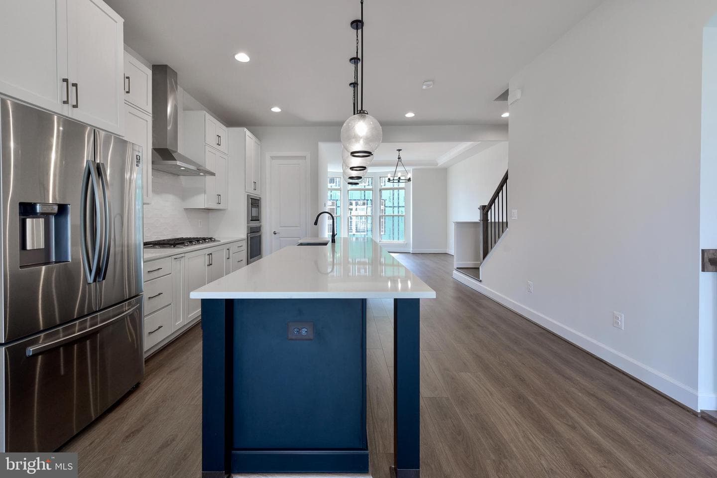 20686 Glenmont Terrace photo 5