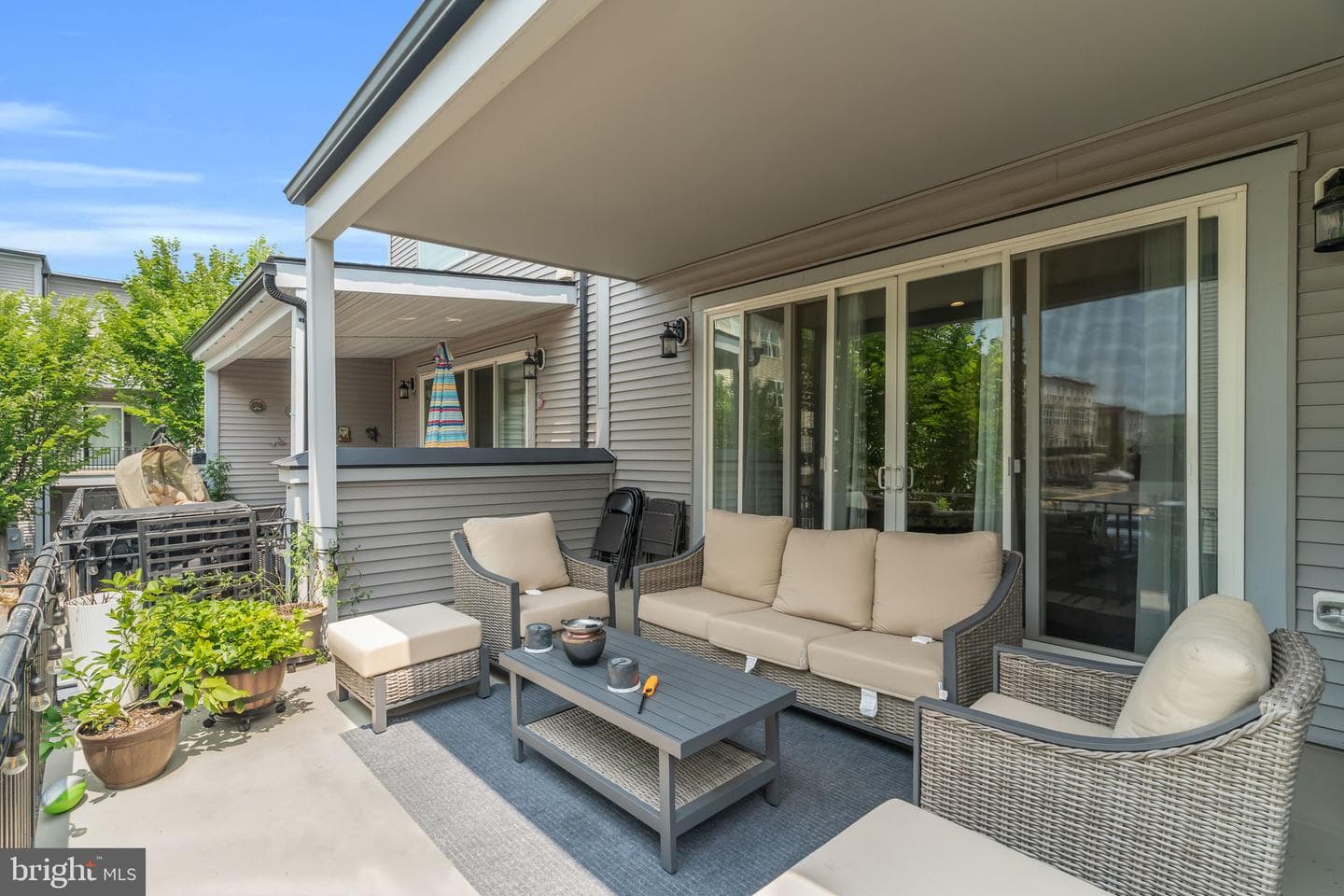 42322 Sillas Square photo 13