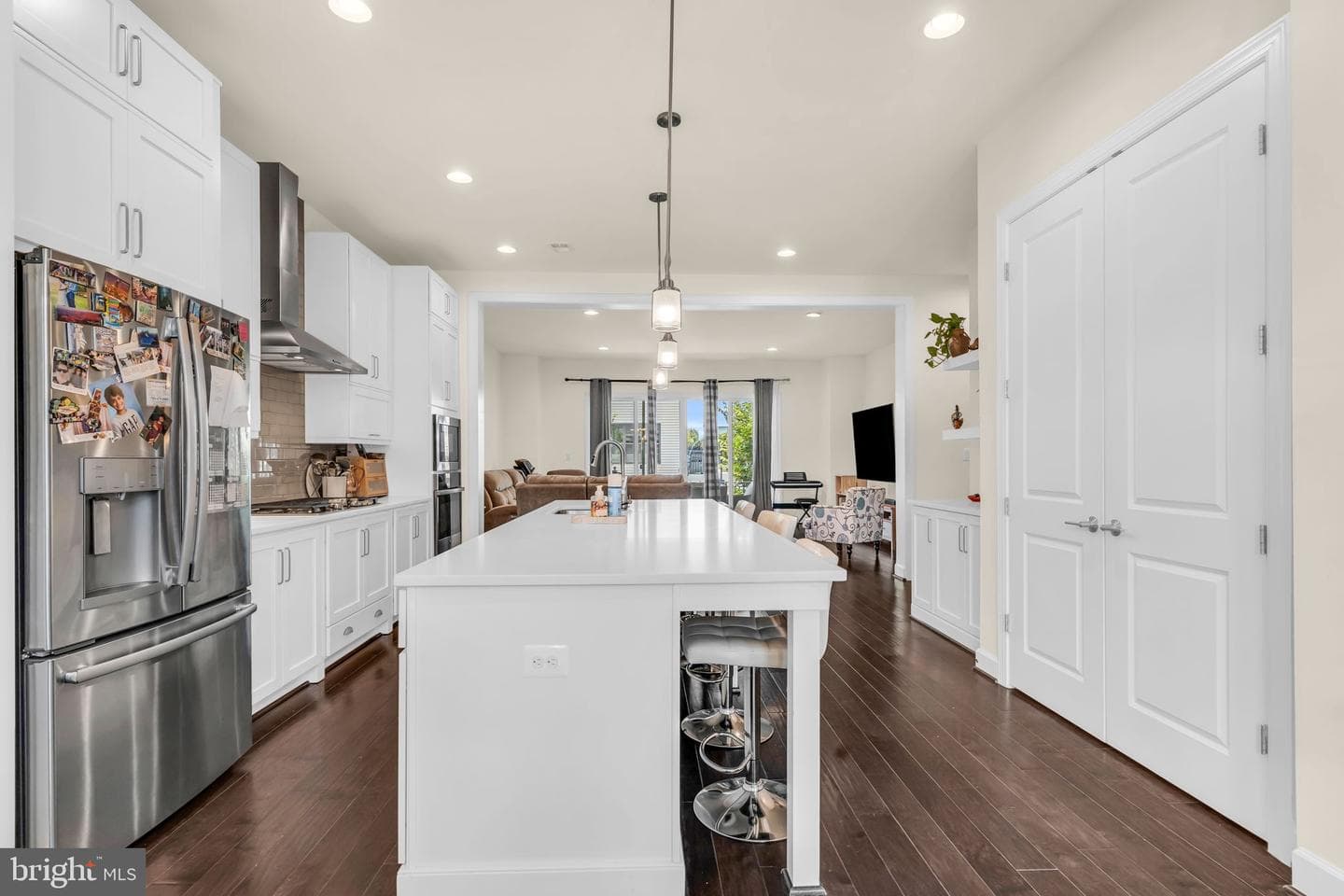 42322 Sillas Square photo 21