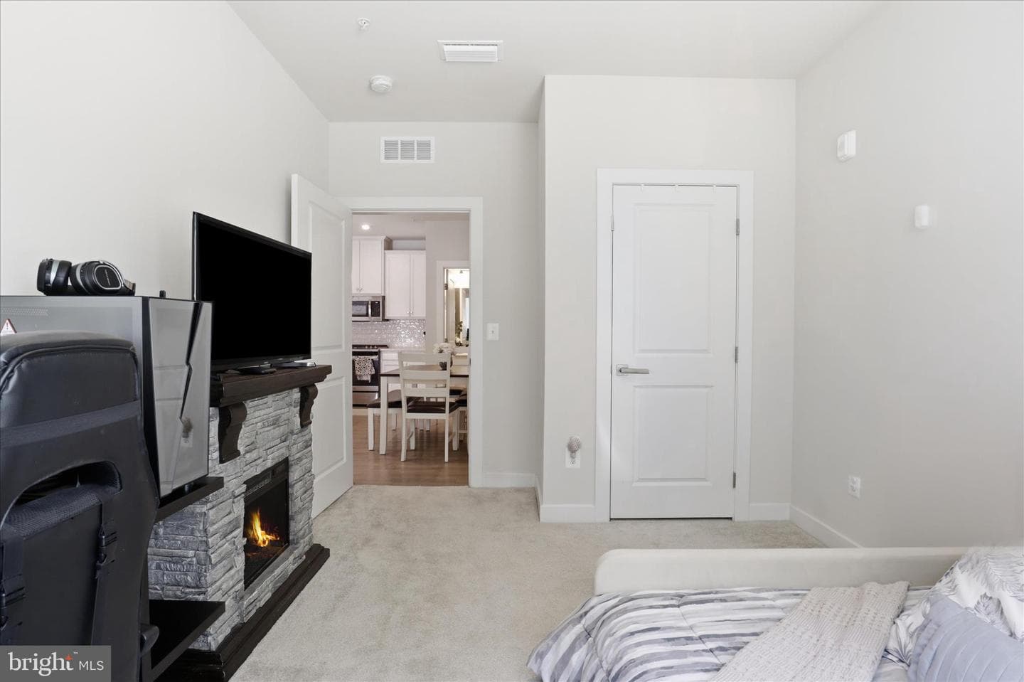 46294 Mount Milstead Terrace #103 photo 19