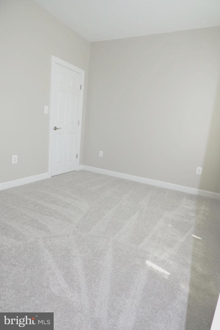 1604 Kinnaird Terrace NE photo 32